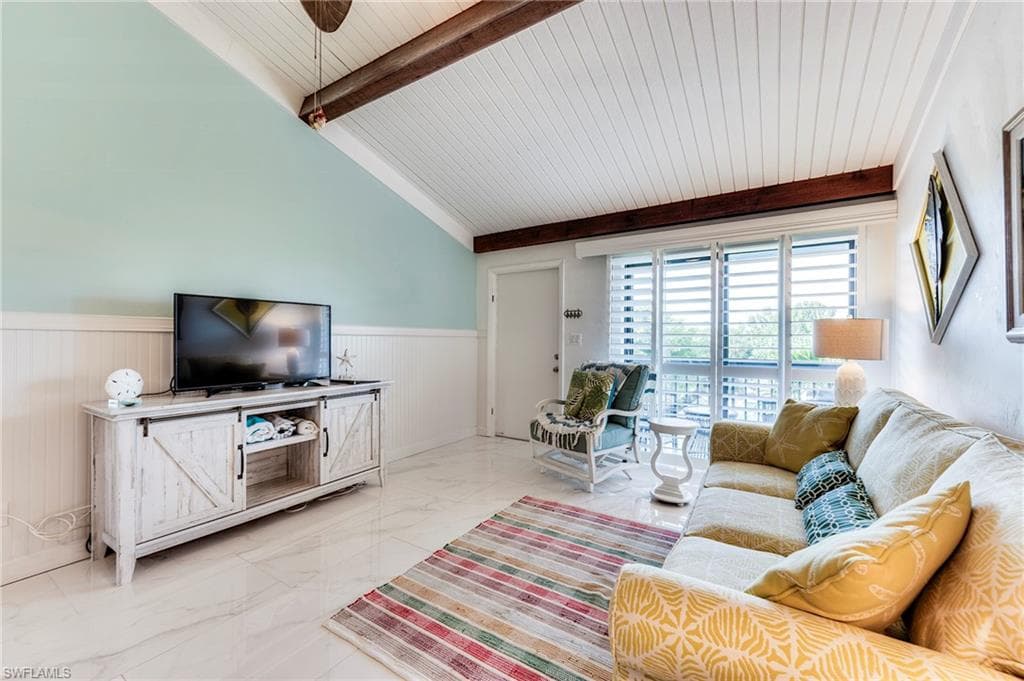1250 Tennisplace CT # D33, SANIBEL FL 33957-1