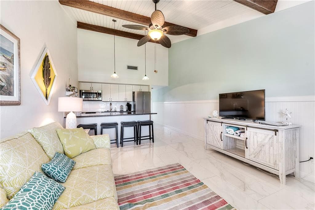 1250 Tennisplace CT # D33, SANIBEL FL 33957-5