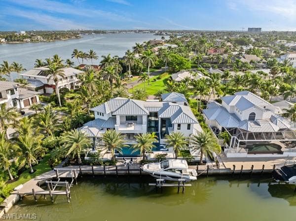 2201 Shad CT, NAPLES FL 34102-21