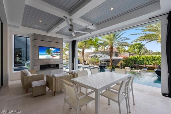 2201 Shad CT, NAPLES FL 34102-17