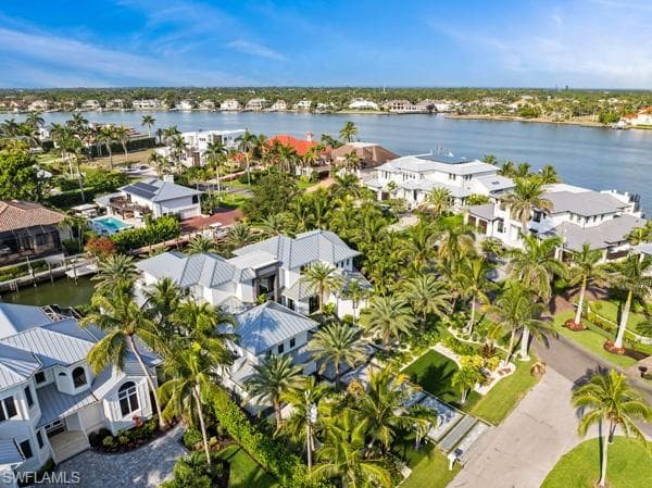 2201 Shad CT, NAPLES FL 34102-24