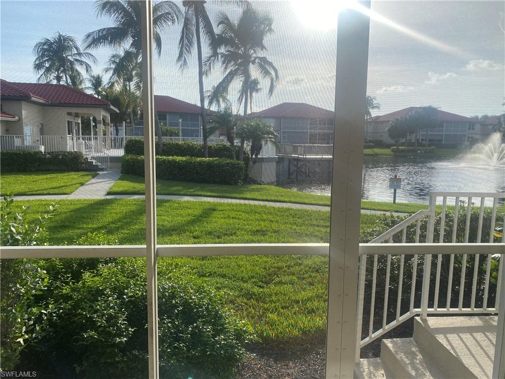 295 Waterside CIR # 102, MARCO ISLAND FL 34145-23