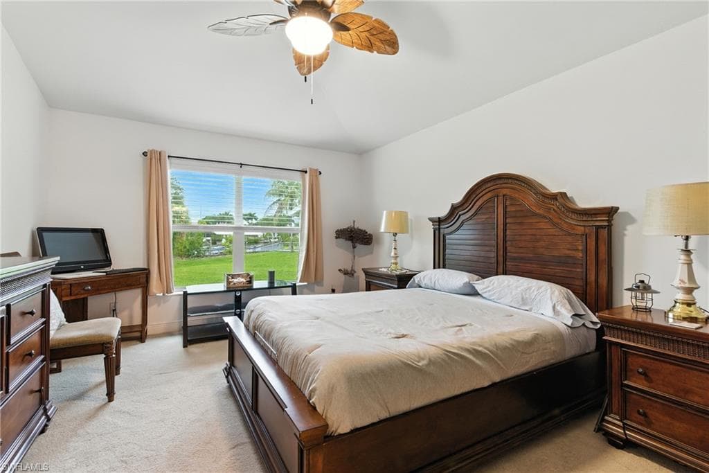 176 Venus Cay-33
