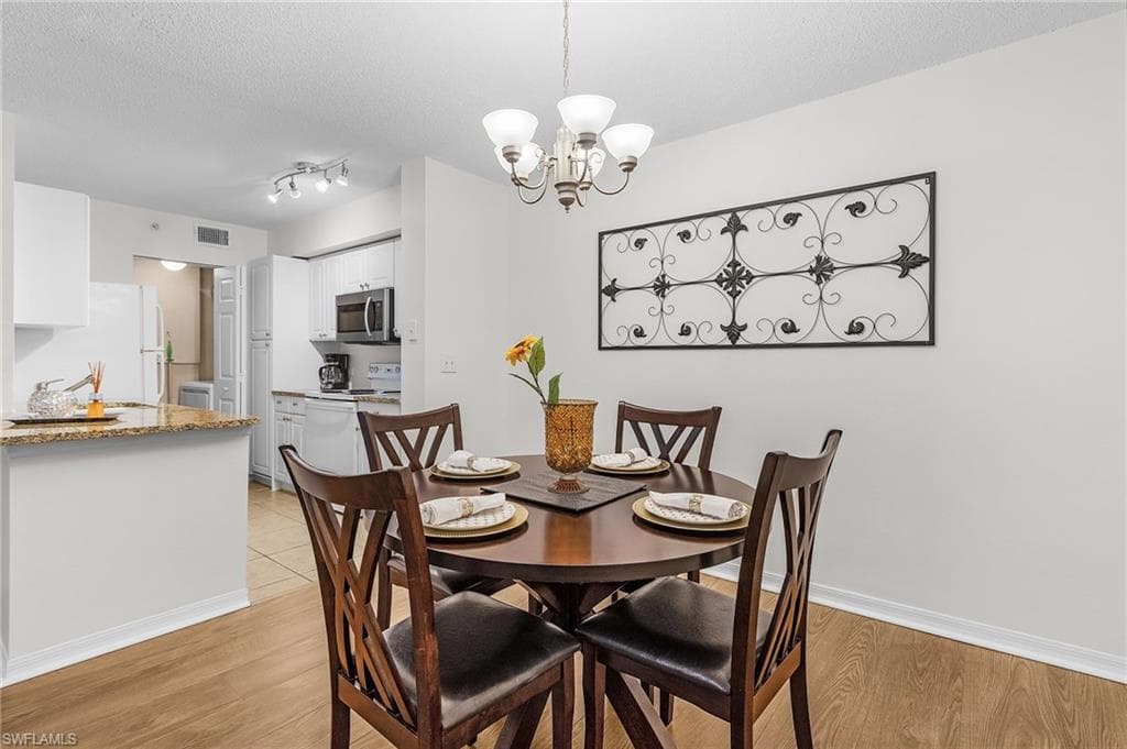 8920 Colonnades CT E # 524, BONITA SPRINGS FL 34135-8