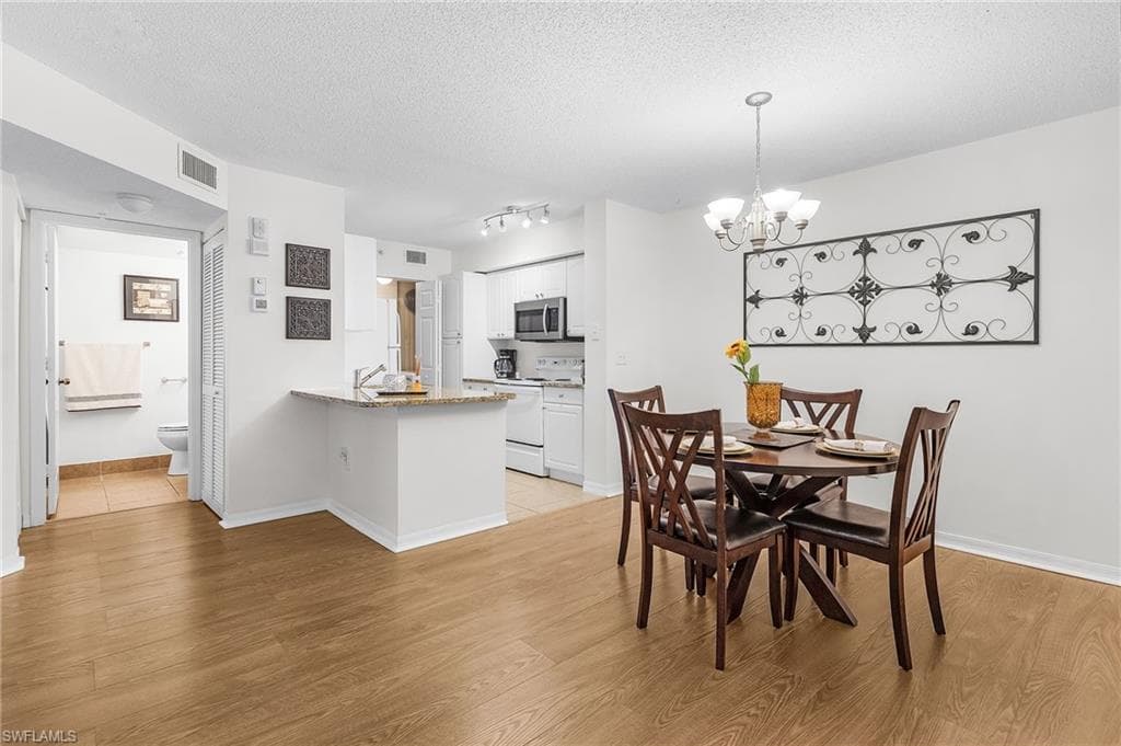 8920 Colonnades CT E # 524, BONITA SPRINGS FL 34135-7