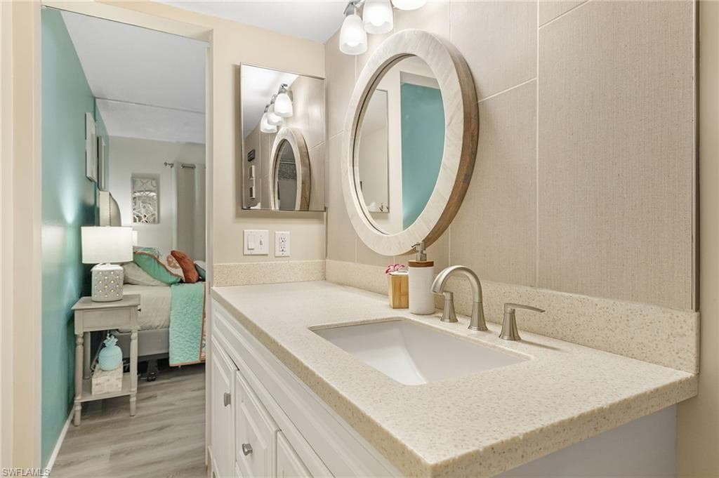 400 Lenell RD # 207, FORT MYERS BEACH FL 33931-14