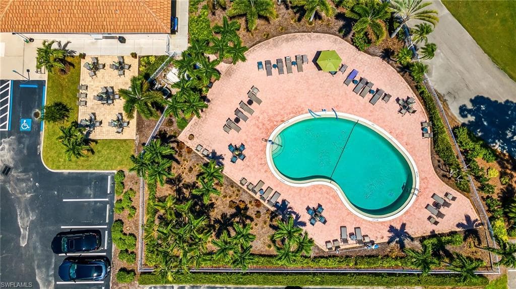 9908 White Sands PL, BONITA SPRINGS FL 34135-45