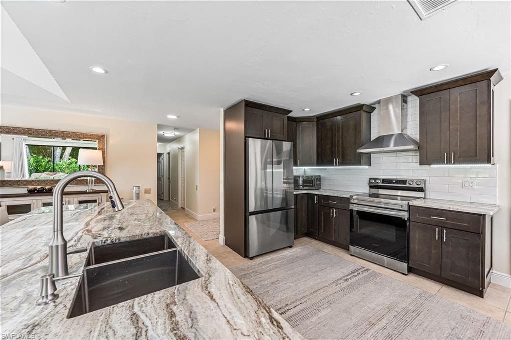 9908 White Sands PL, BONITA SPRINGS FL 34135-15