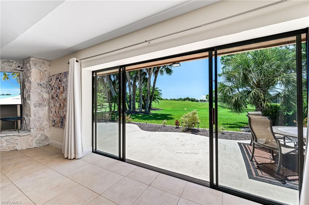 9908 White Sands PL, BONITA SPRINGS FL 34135-8