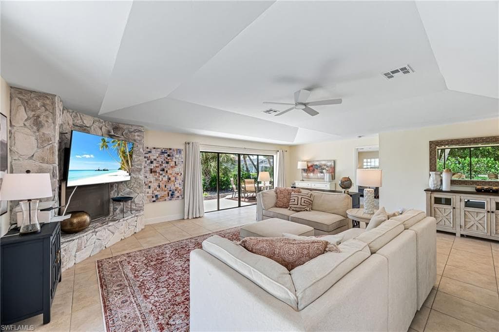 9908 White Sands PL, BONITA SPRINGS FL 34135-9