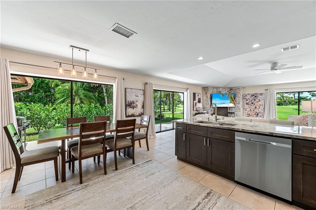 9908 White Sands PL, BONITA SPRINGS FL 34135-17