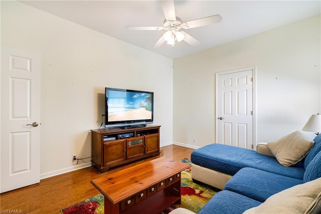 18190 Riverwind DR, ALVA FL 33920-31