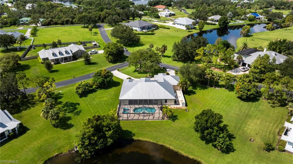 18190 Riverwind DR, ALVA FL 33920-27