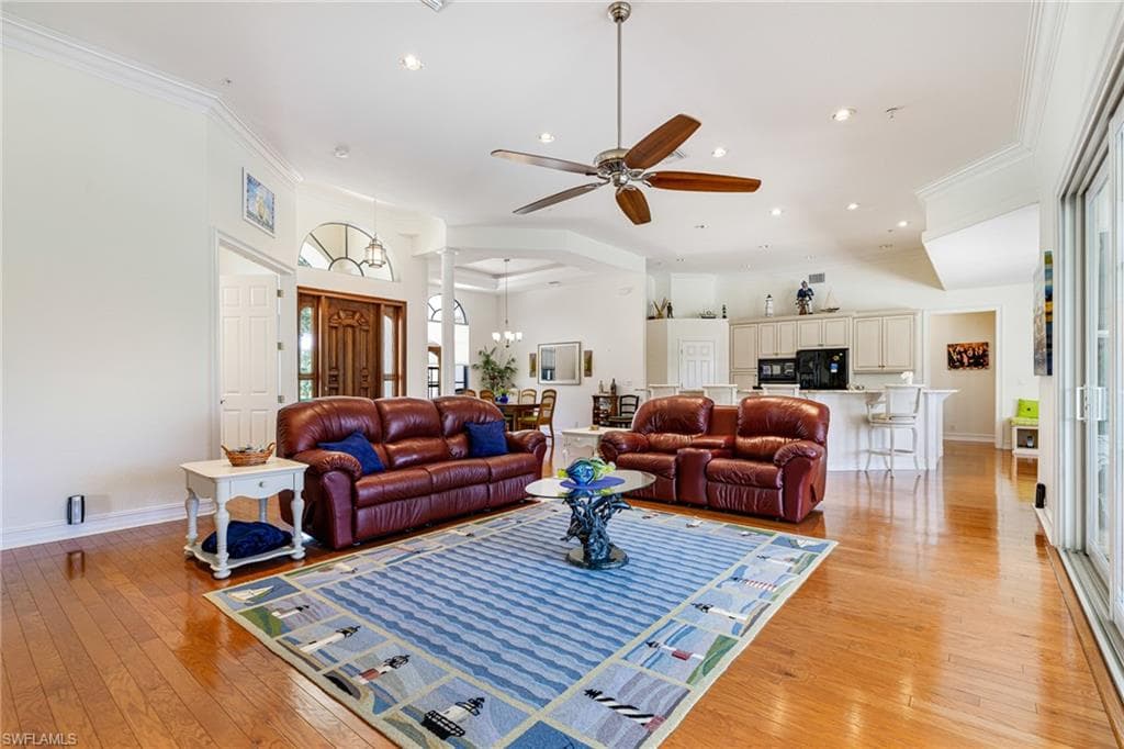 18190 Riverwind DR, ALVA FL 33920-8