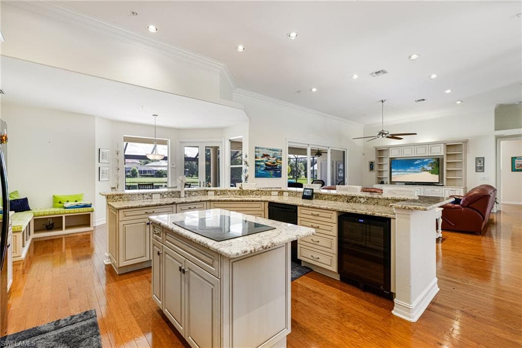 18190 Riverwind DR, ALVA FL 33920-9