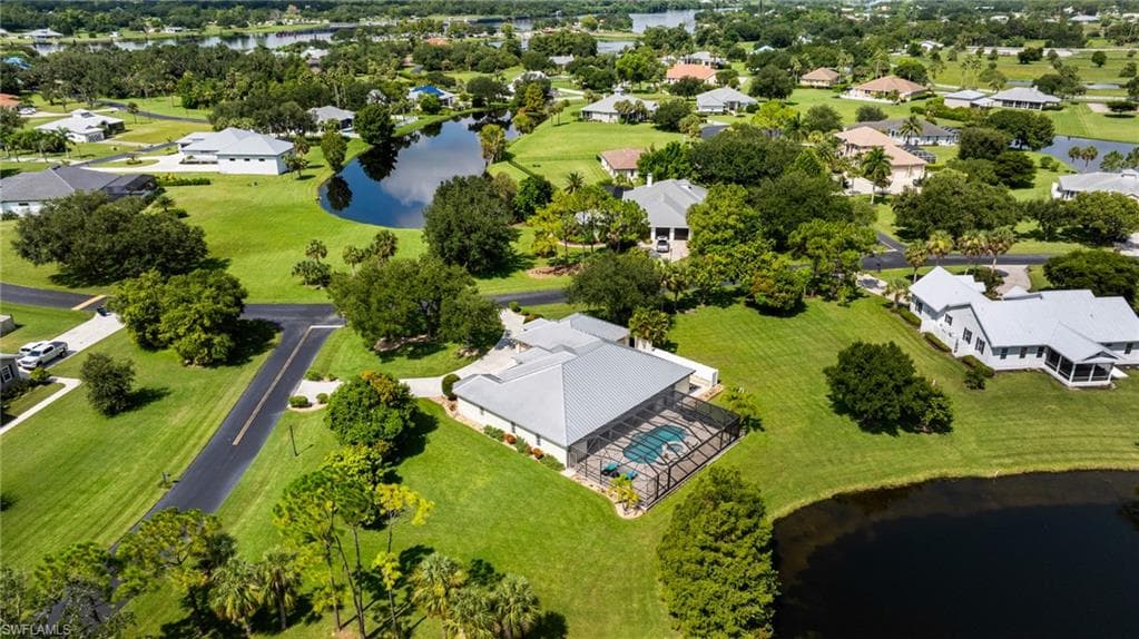 18190 Riverwind DR, ALVA FL 33920-43