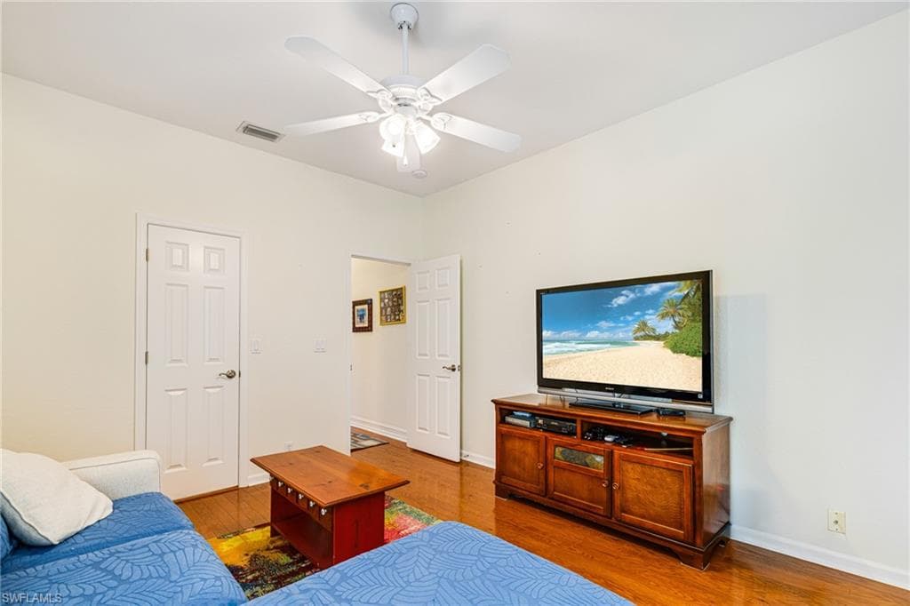 18190 Riverwind DR, ALVA FL 33920-30