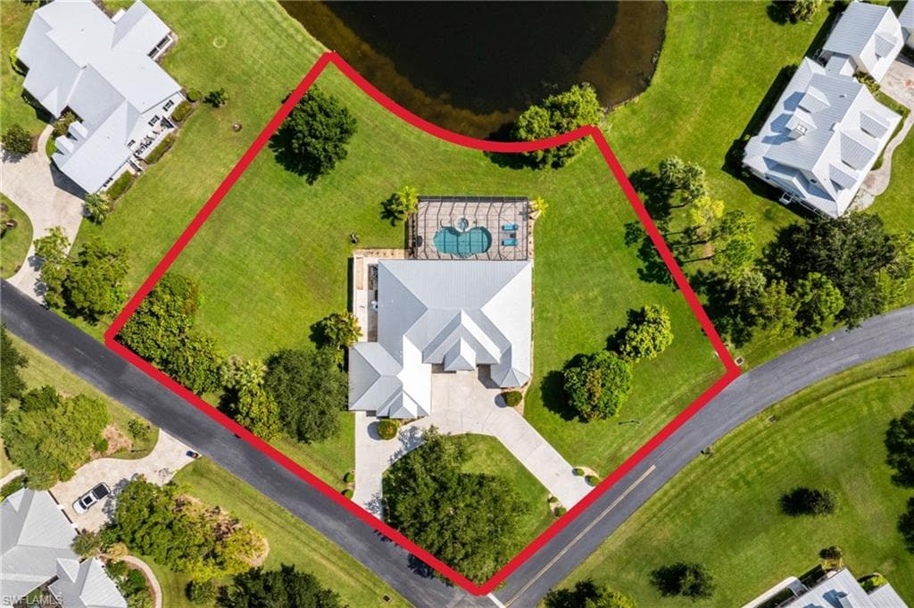 18190 Riverwind DR, ALVA FL 33920-3