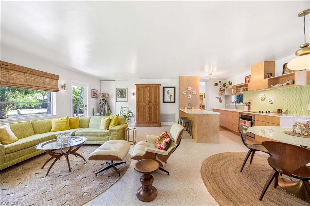 1304 Milano DR, NAPLES FL 34103-6