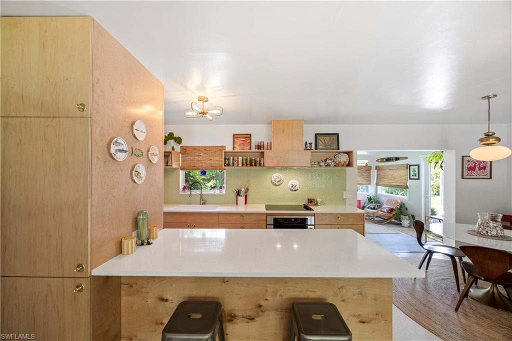 1304 Milano DR, NAPLES FL 34103-3