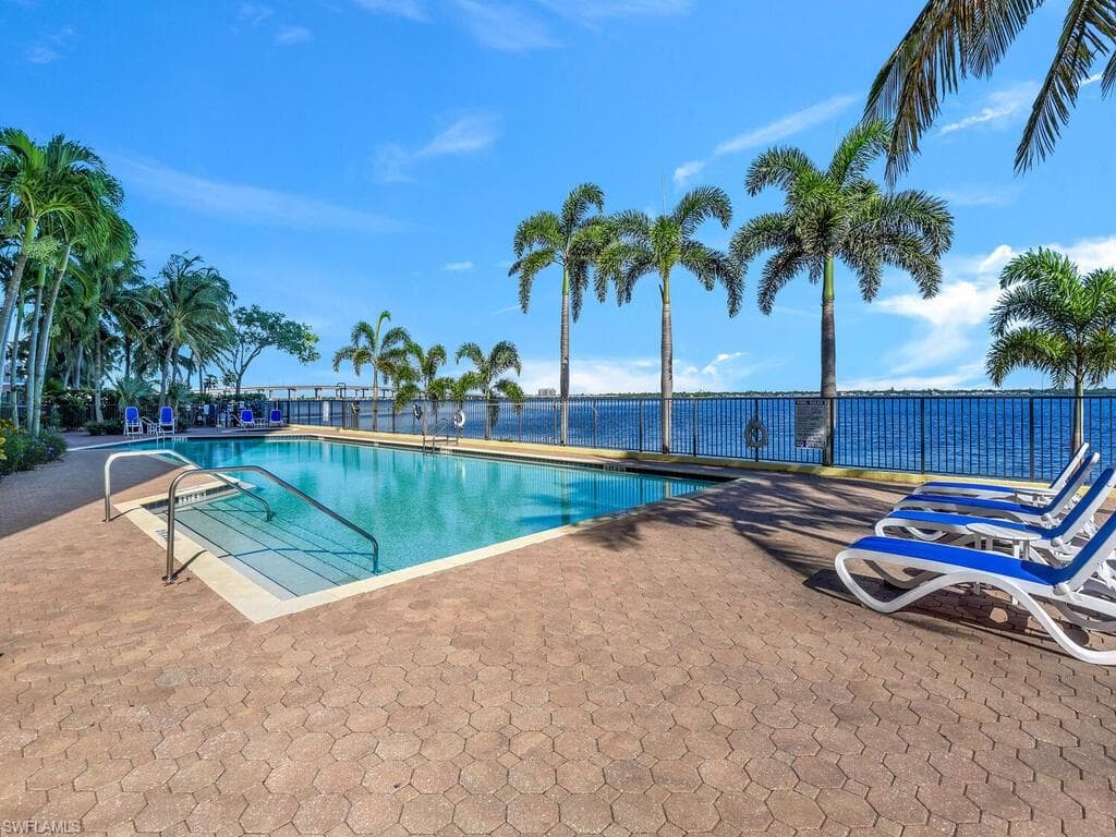 2797 1st ST # 1605, FORT MYERS FL 33916-29