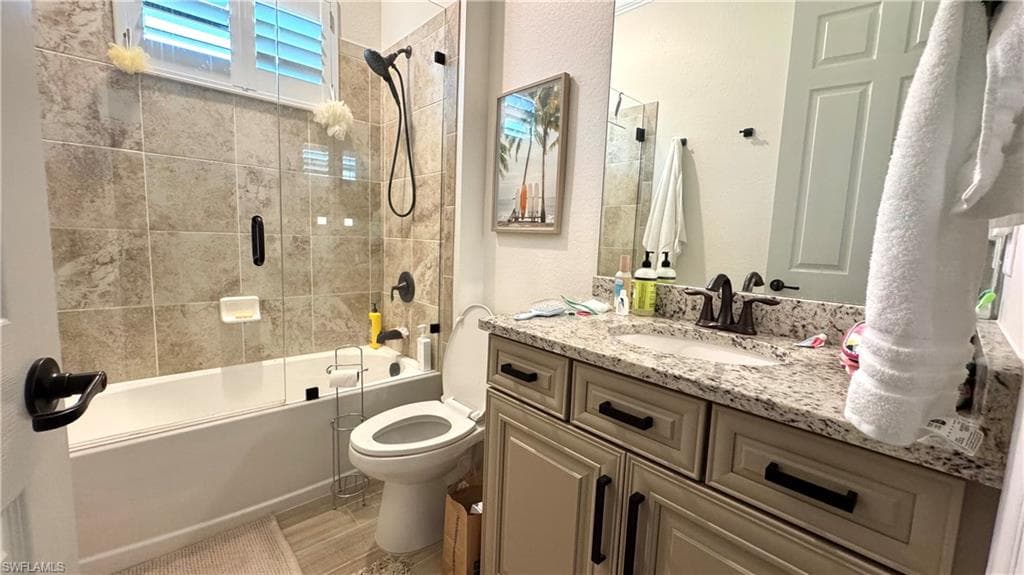 28004 Kerry CT, BONITA SPRINGS FL 34135-16