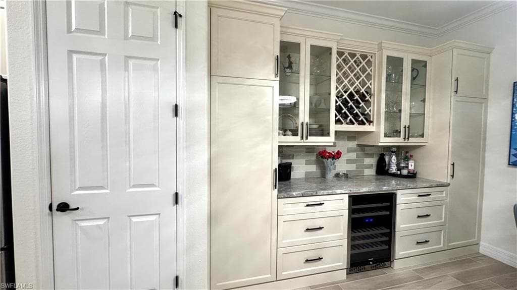 28004 Kerry CT, BONITA SPRINGS FL 34135-8