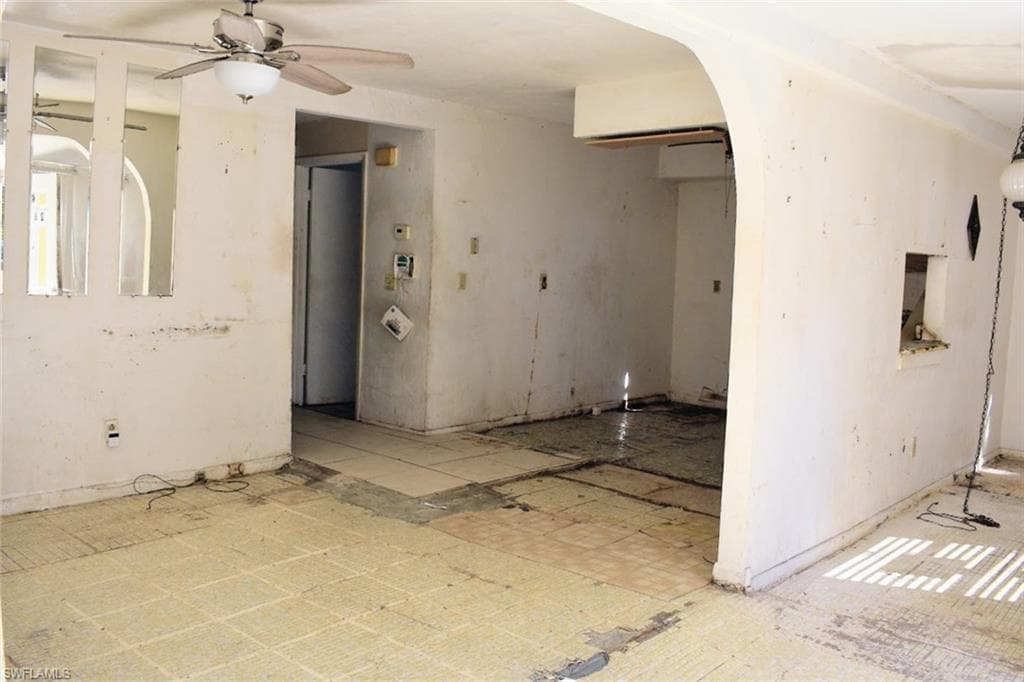 2849 Price AVE, FORT MYERS FL 33916-4