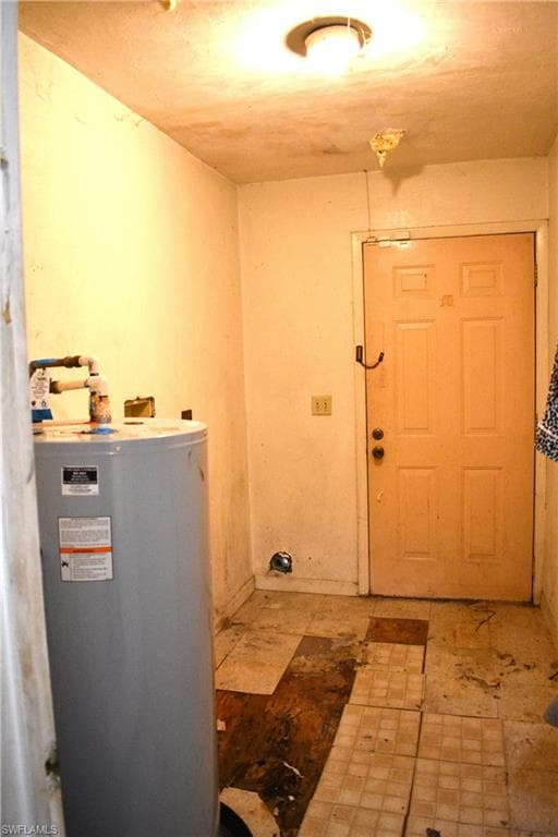 2849 Price AVE, FORT MYERS FL 33916-9