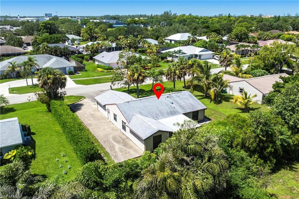 2345 Outrigger LN, NAPLES FL 34104-29