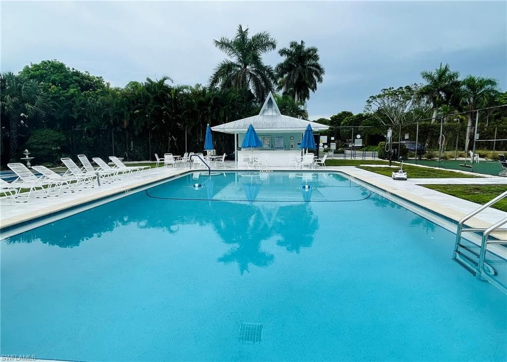 2345 Outrigger LN, NAPLES FL 34104-33