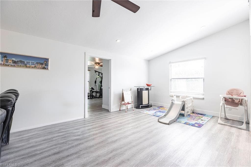 2345 Outrigger LN, NAPLES FL 34104-7