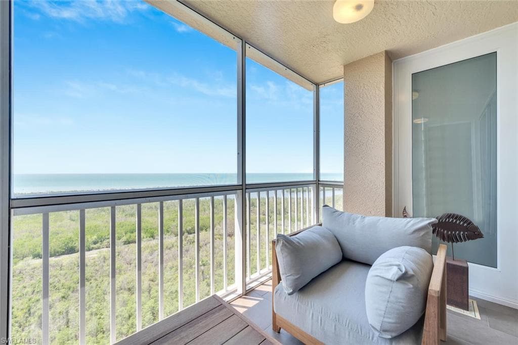 6585 Nicholas BLVD # 1903, NAPLES FL 34108-11
