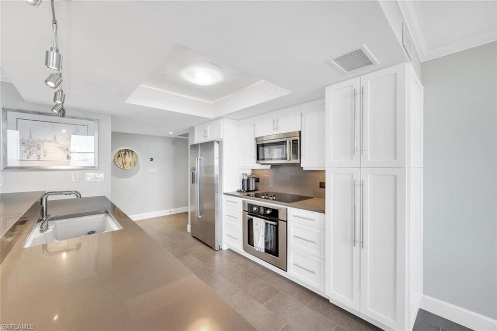 6585 Nicholas BLVD # 1903, NAPLES FL 34108-4