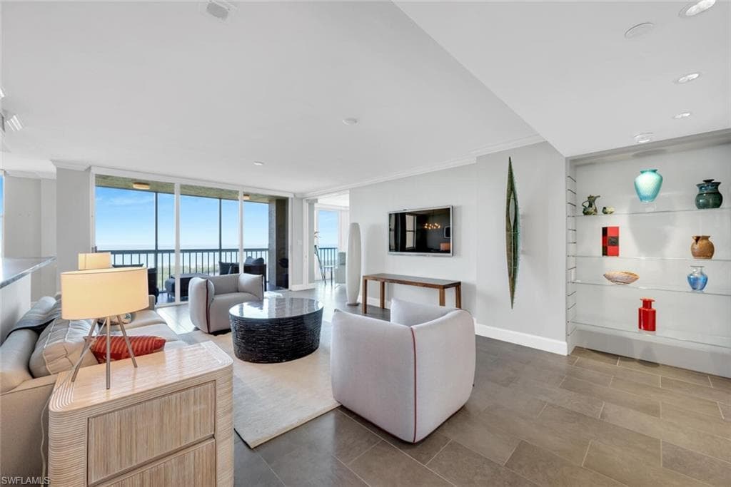 6585 Nicholas BLVD # 1903, NAPLES FL 34108-3