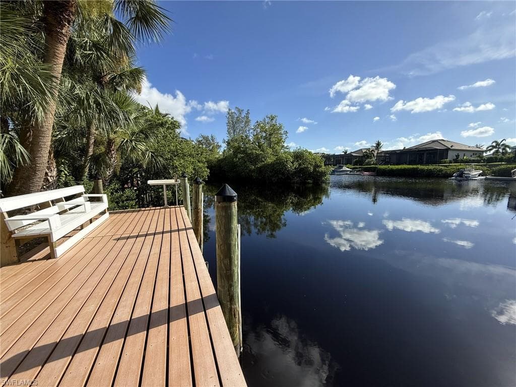 6129 Lake Front DR, FORT MYERS FL 33908-16