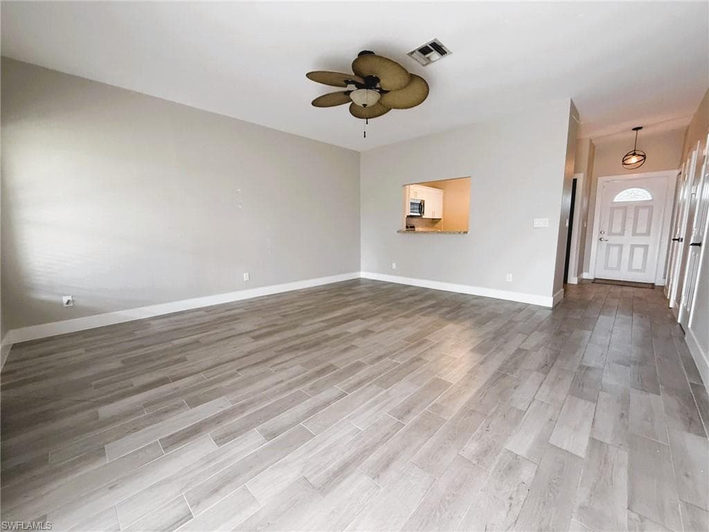 6129 Lake Front DR, FORT MYERS FL 33908-2