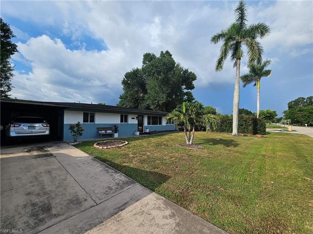 1615 Grace AVE, FORT MYERS FL 33901-1