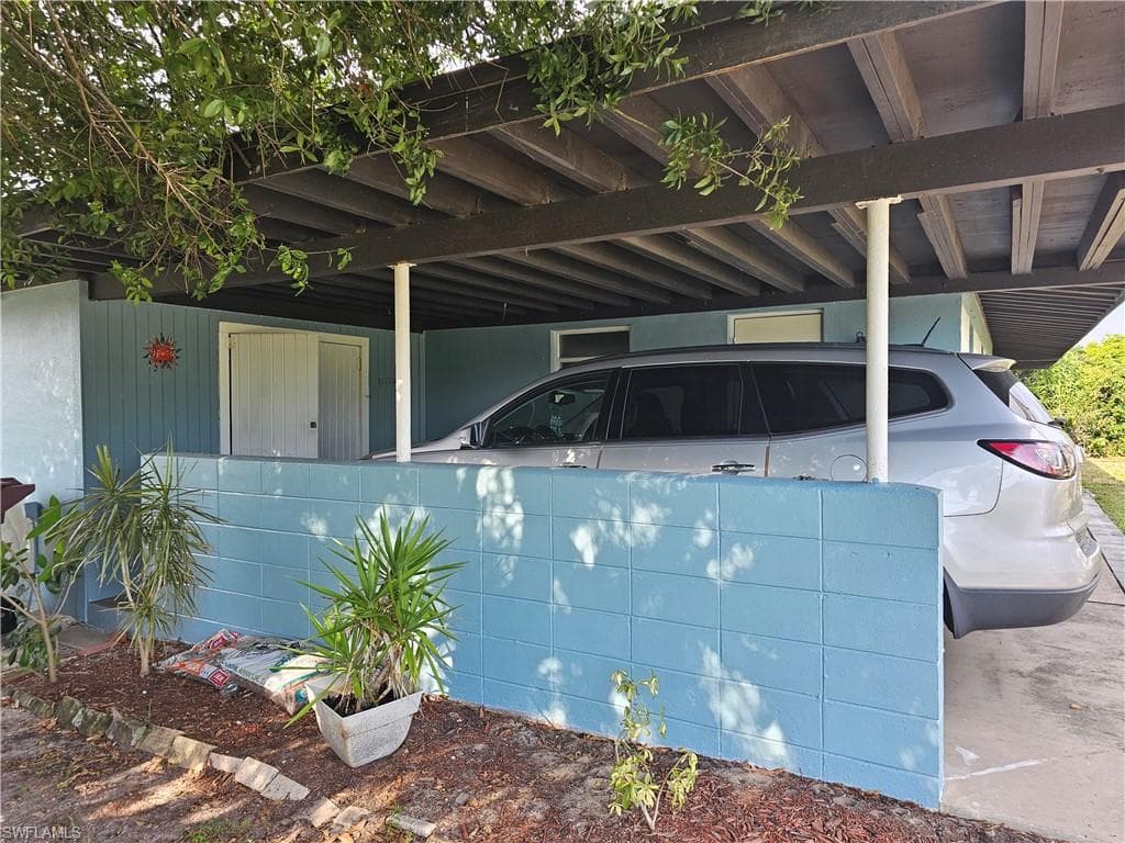 1615 Grace AVE, FORT MYERS FL 33901-5