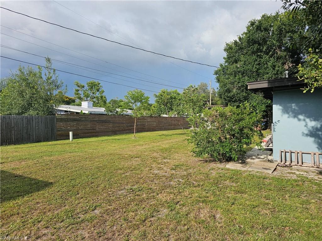 1615 Grace AVE, FORT MYERS FL 33901-6
