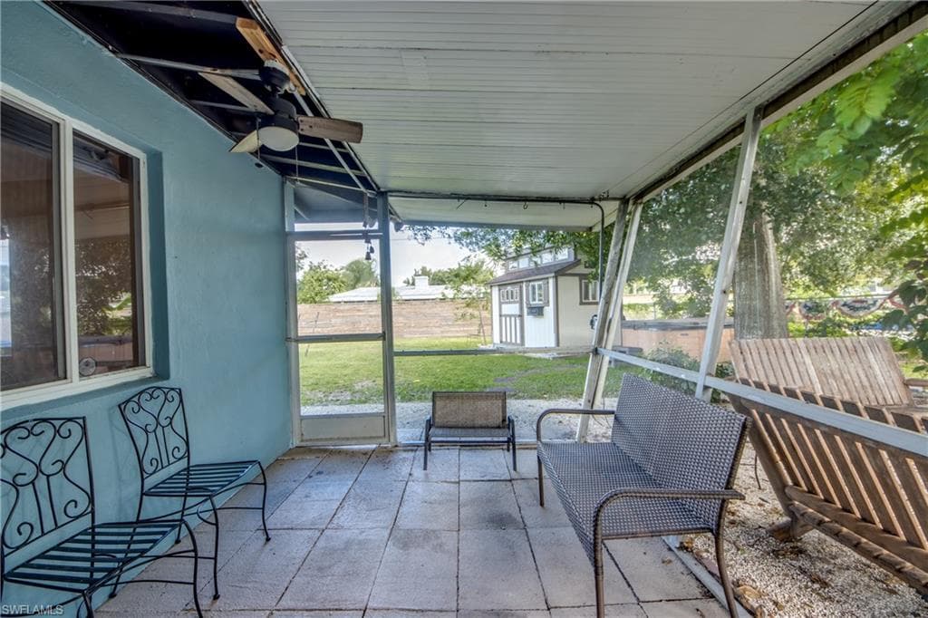 1615 Grace AVE, FORT MYERS FL 33901-39