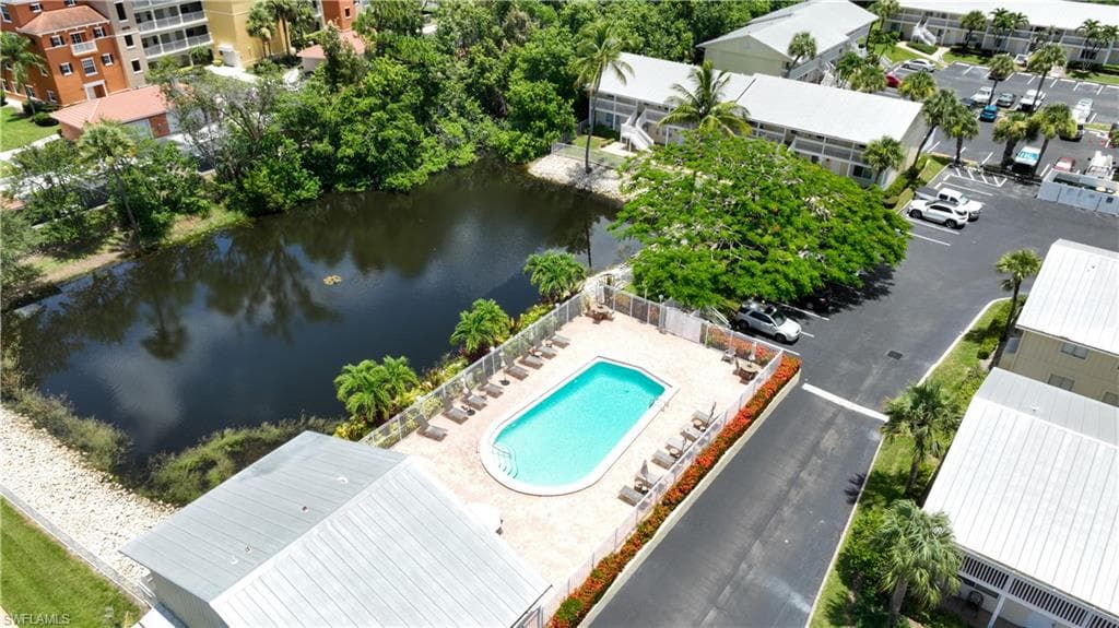 4621 Bayshore DR # Q4, NAPLES FL 34112-11