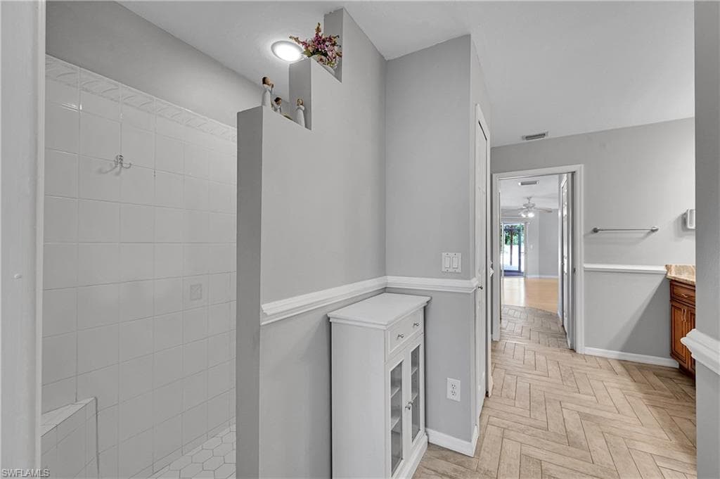 6163 Briarwood TER, FORT MYERS FL 33912-25