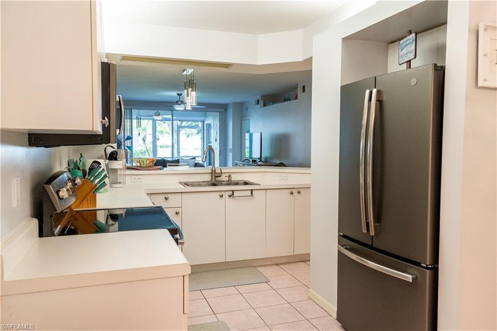 2526 Orchid Bay DR # 102, NAPLES FL 34109-9