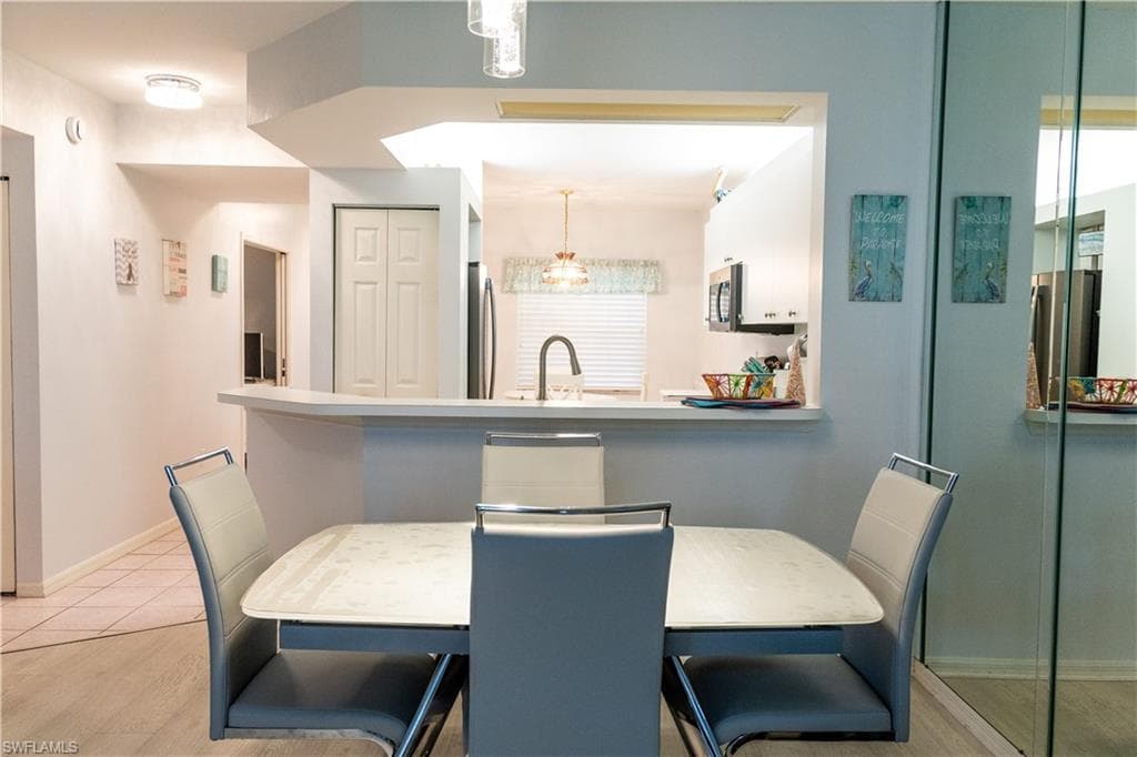 2526 Orchid Bay DR # 102, NAPLES FL 34109-13