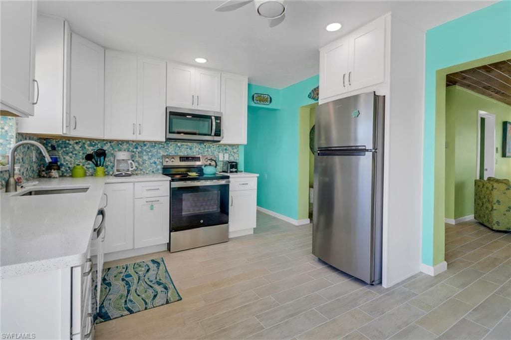 2567 Cay CV, MATLACHA FL 33993-15