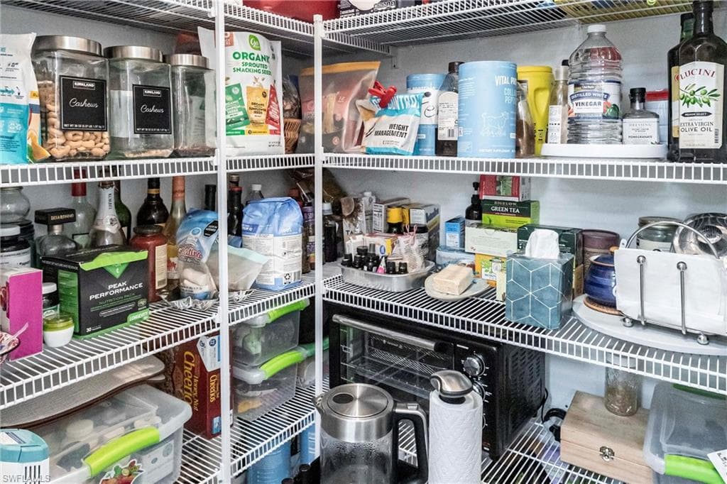 9128 Leatherwood LOOP, LEHIGH ACRES FL 33936-12