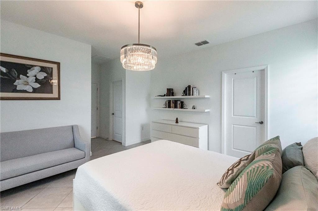 9128 Leatherwood LOOP, LEHIGH ACRES FL 33936-19