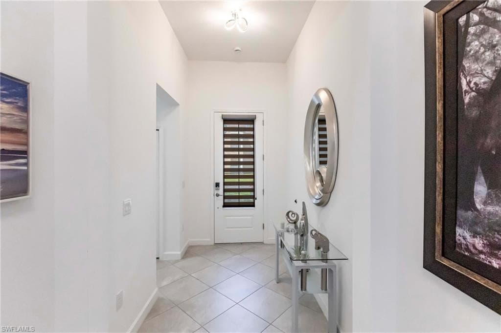 9128 Leatherwood LOOP, LEHIGH ACRES FL 33936-3