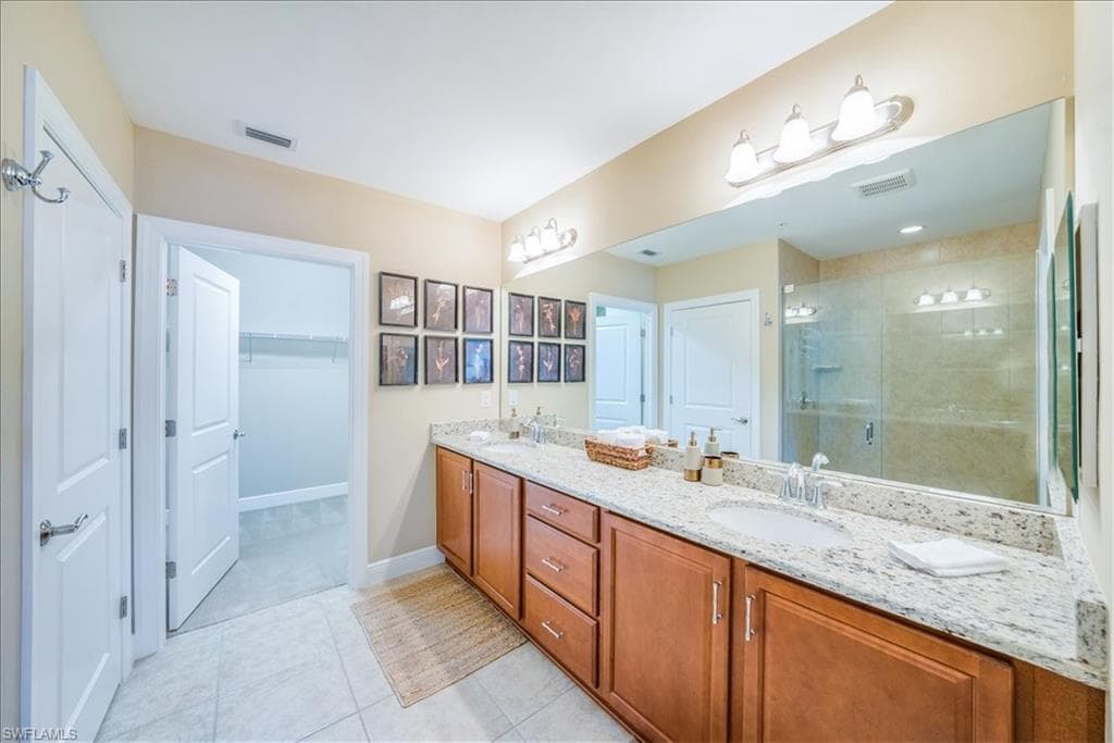 15144 Palmer Lake CIR # 102, NAPLES FL 34109-16